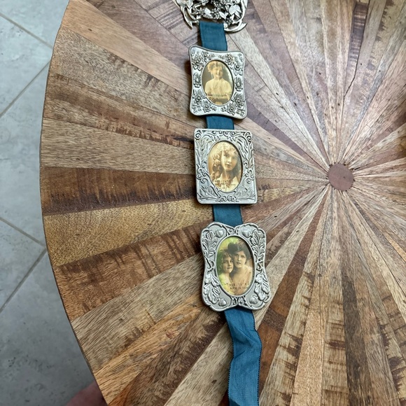 Vintage Style Photo Frame - Picture 4 of 10